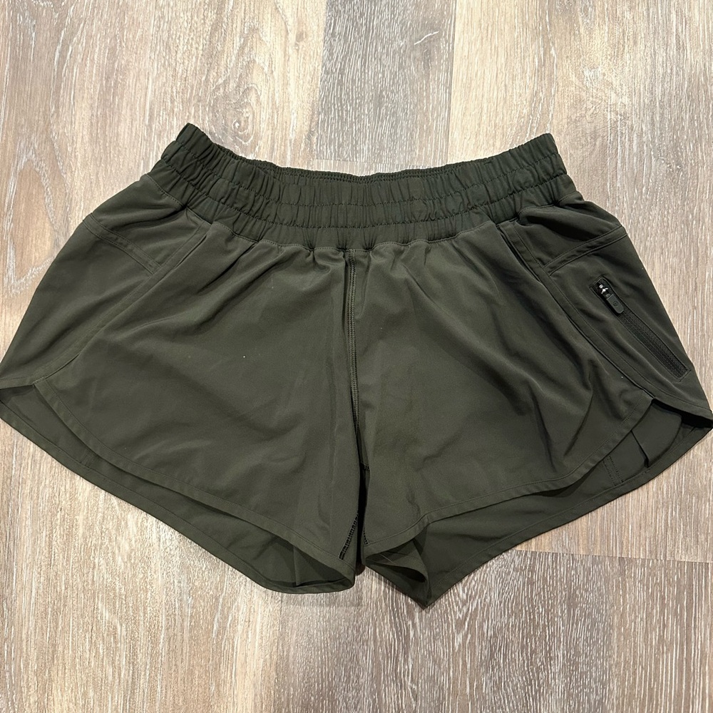 Lululemon Hotty Hot Short - 4” inseam
